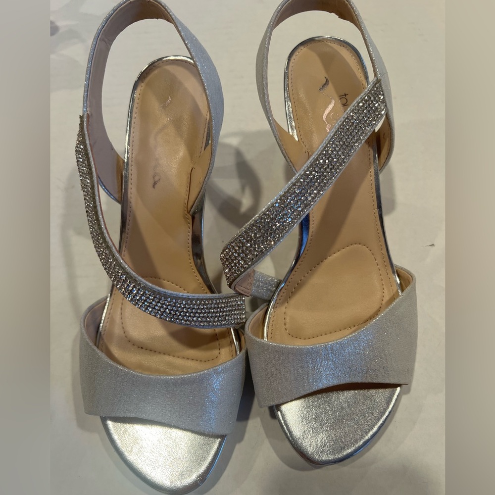 Naya Touch of Nina Woman’s Silver Heels Rhinestone/Crystal Embellished Strap - Picture 5 of 13
